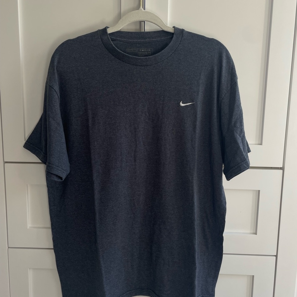 Nike Men's Blue T-Shirt Size M